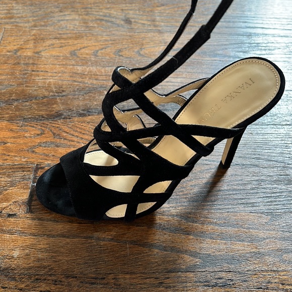 ✨HOST PICK✨ IVANKA TRUMP HEATHER BLACK SUEDE CAGED HIGH HEEL SANDALS - SIZE 8.5 - Picture 5 of 6